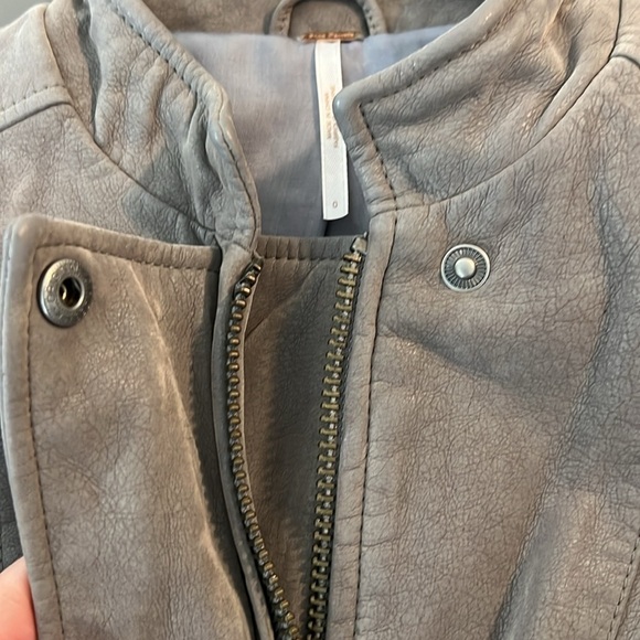 EUC FREE PEOPLE Vegan Bomber Jacket Mock Neck - Taupe Color Zip Jacket 0 - Picture 6 of 10